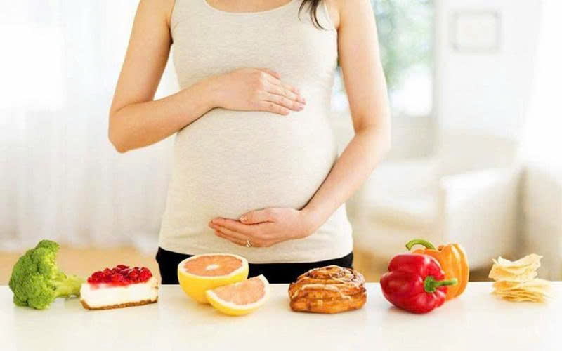 cân nặng thai nhi vượt chuẩn